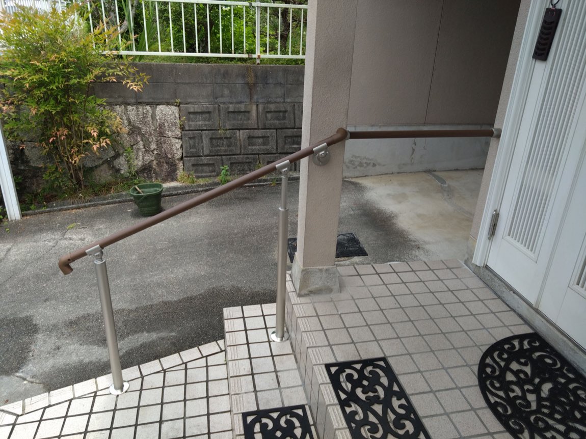 玄関まわりの改修